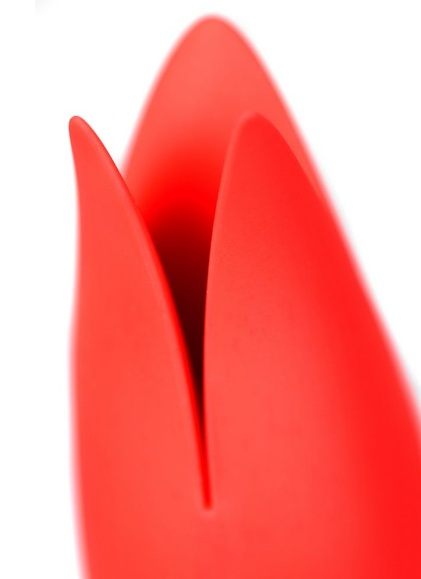 Вибромассажер с мягкими лепестками Satisfyer 