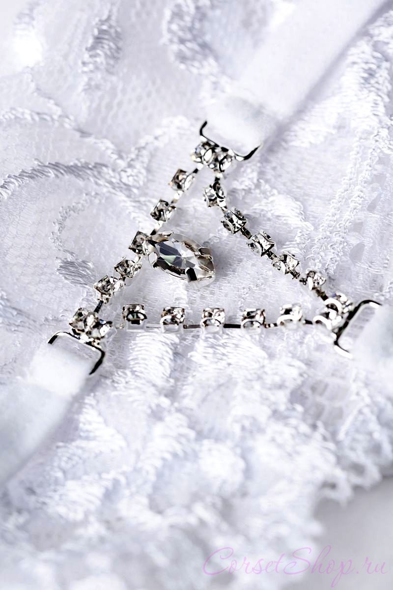 Ажурные белые стринги Laura