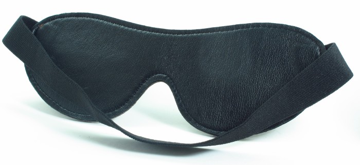 Маска из натуральной кожи