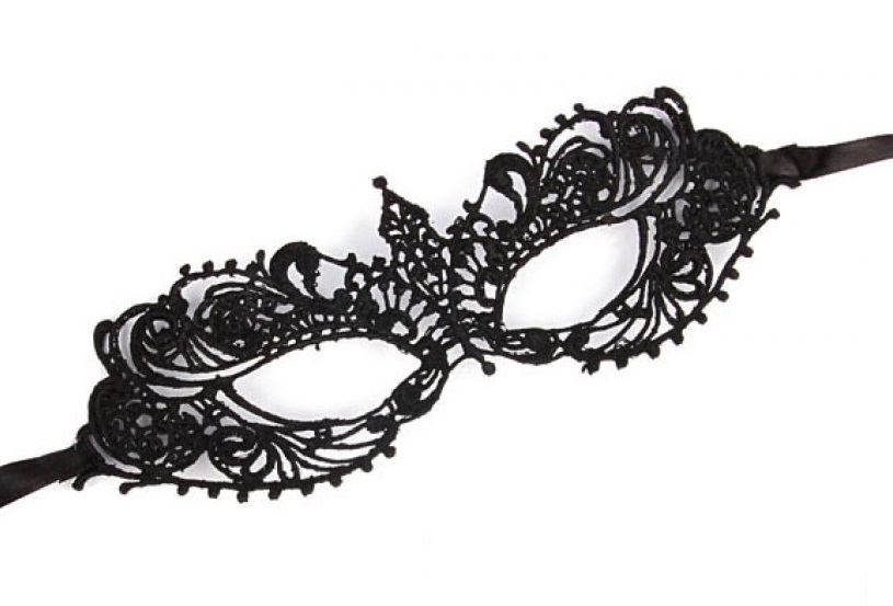 Чёрная ажурная маска Кэролин 