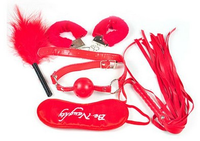 Красный набор для эротических игр