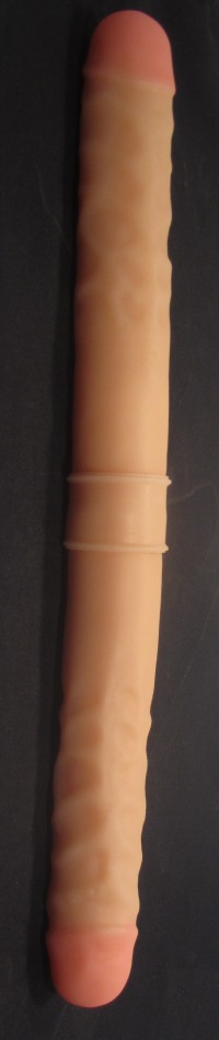 Реалистик двухголовый