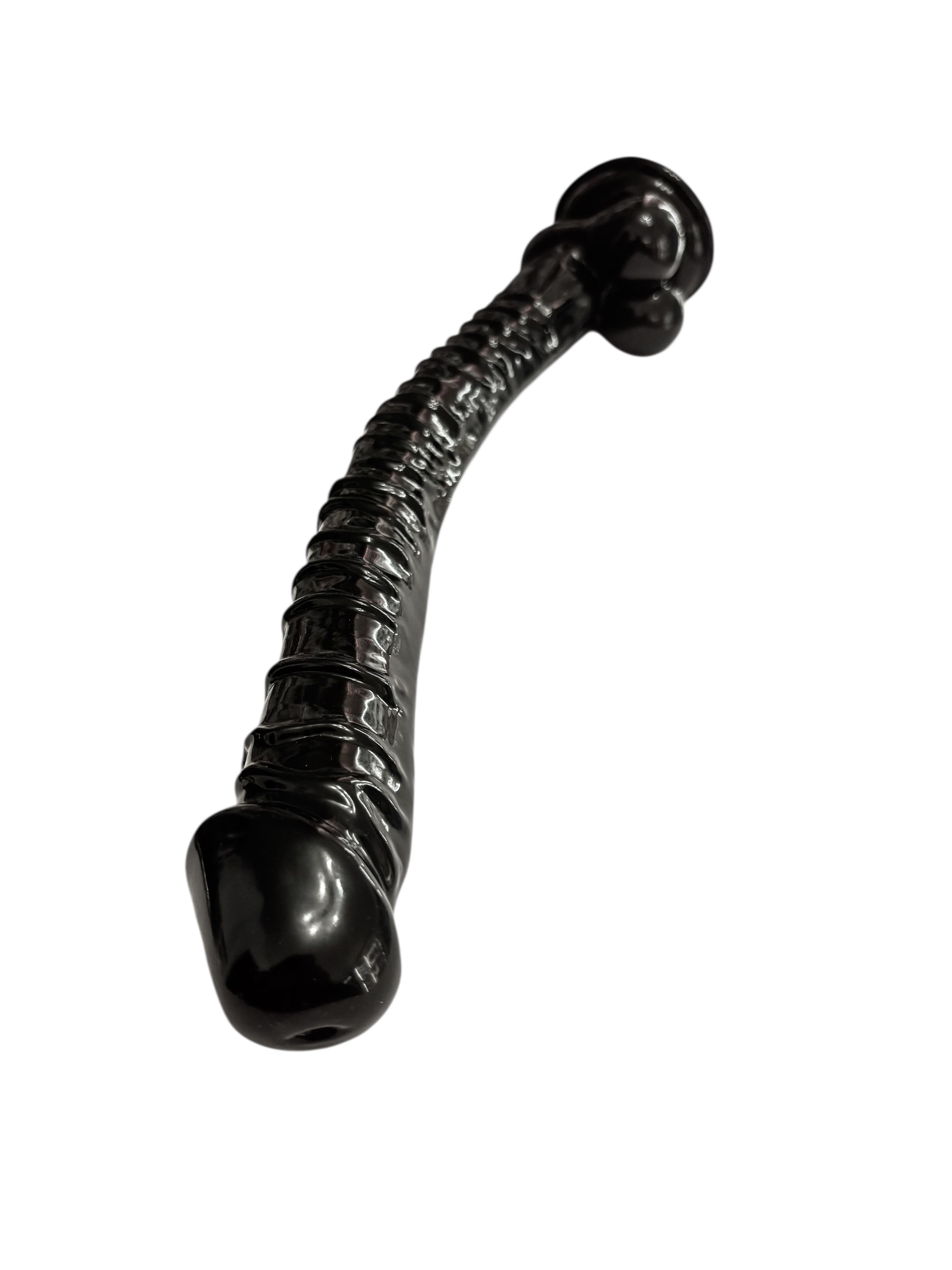 Черный длинный фаллос на присоске