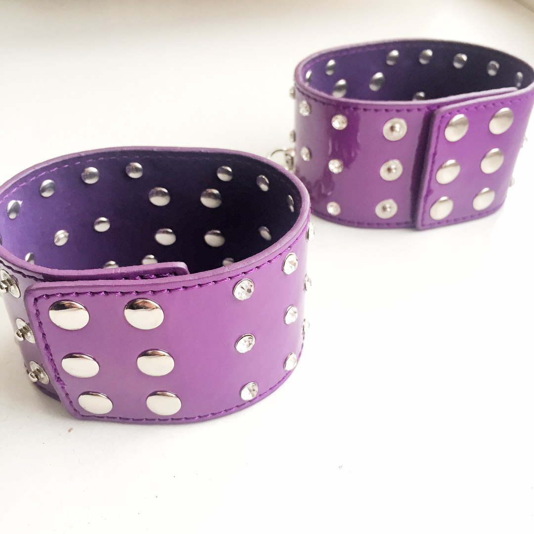 Яркие фиксаторы со стразами Purple