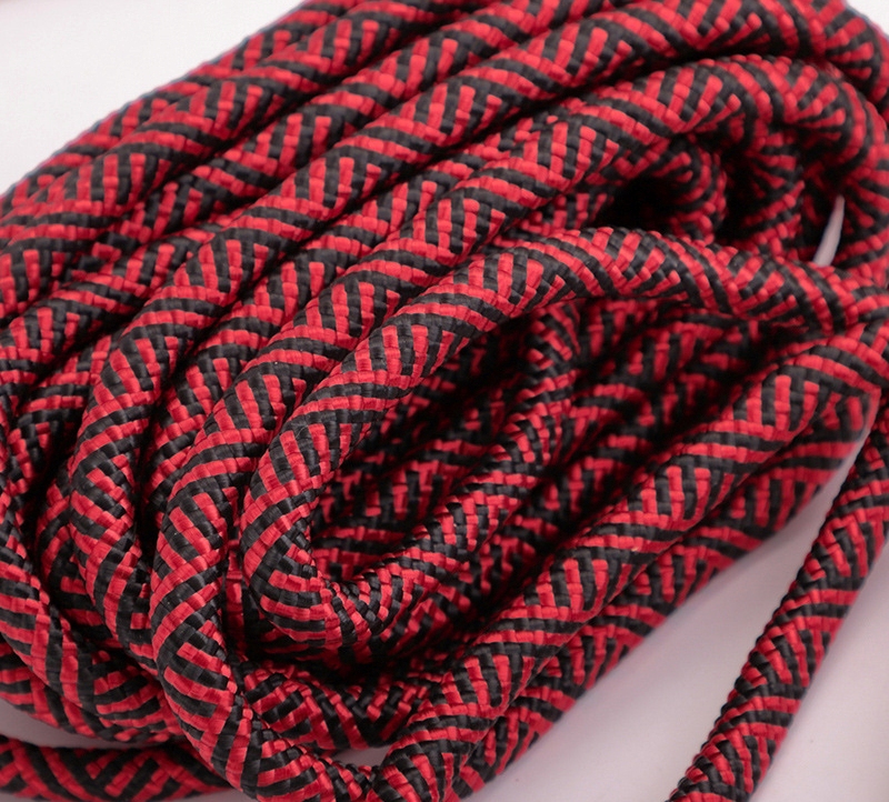 Бандажная веревка с кисточками