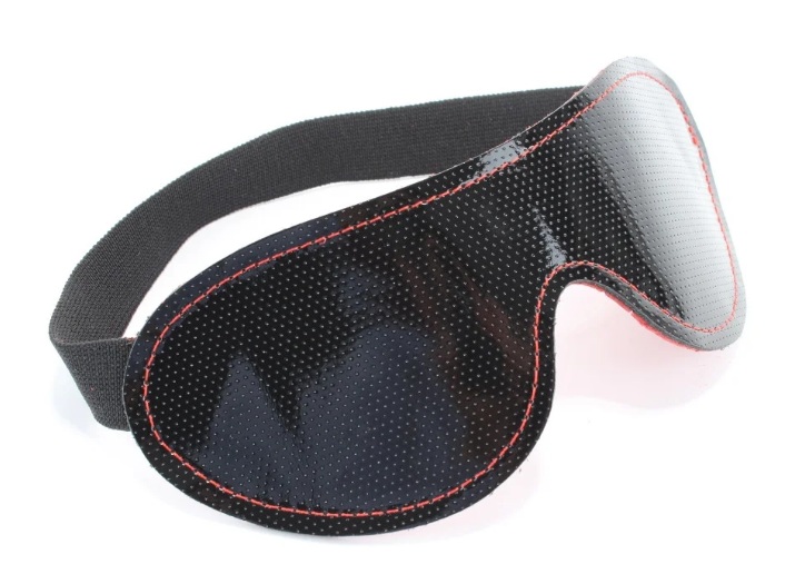 Маска из кожи черно-красная с узором 