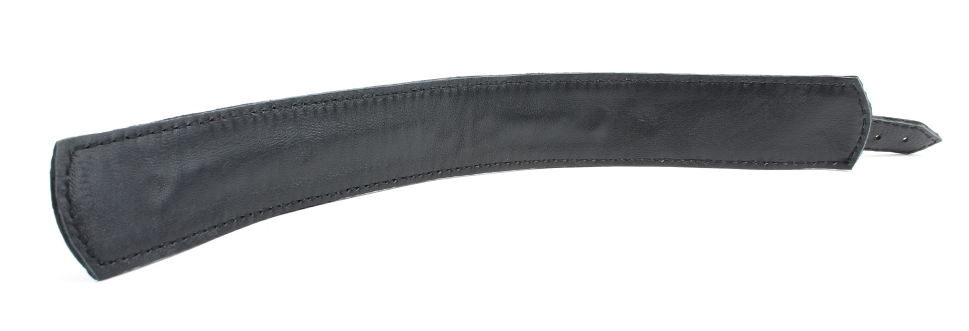 Ошейник из натуральной кожи с красной строчкой PS