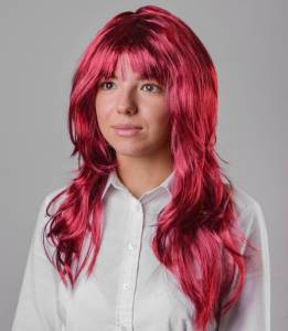 Яркий парик  