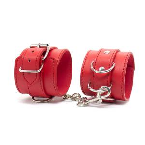 Красные наручники игровые 