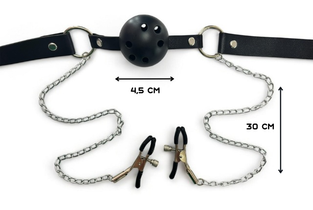 Кляп-шар с зажимами для сосков